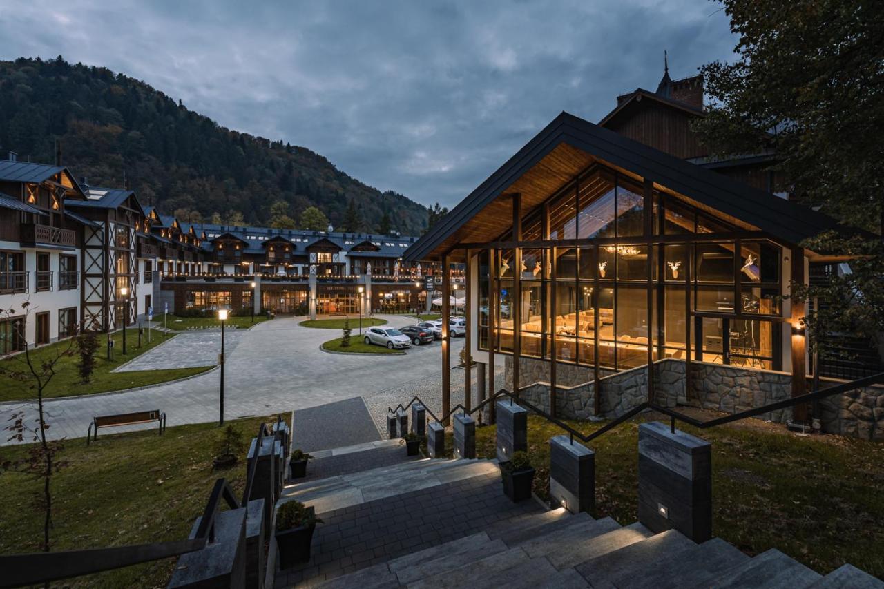 Szczawnica Park Resort & Spa Buitenkant foto The center of the resort